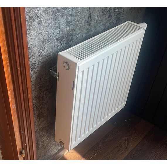 Warm Well | Сталеві (профільні) радіатори, Тип радіатора: 22, Висота точна: 300, Довжина точна: 800, Підключення радіатора: Бокове підключення, фото 2